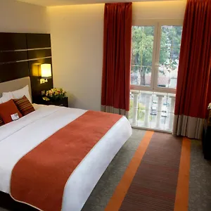altamira-village-hotel-suites.allhotelsincaracas.com/